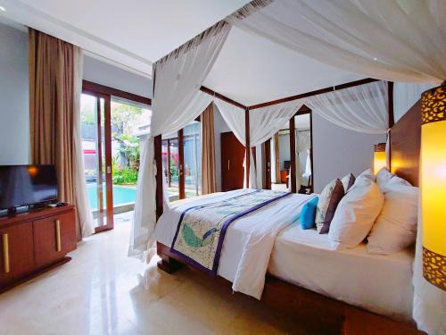 Sunset Road Villa | Seminyak Icon - by Karaniya Experience - CHSE certified