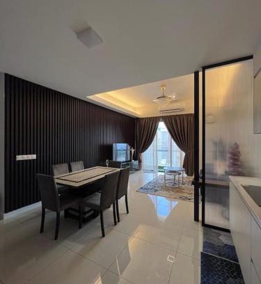 Brickfields Apartment | Sentral Suites Kuala lumpur By Leyla 3BR suites 8 pax