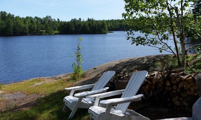 Gravenhurst Cottage | Serene Calm Holiday Homes - Gravenhurst