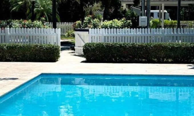 Nassau Condo | "Serene Getaway in a Private Oasis with Luxury Amenities!"