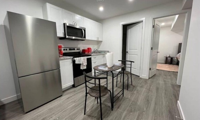 Saskatchewan House | Serene Haven in Harbour Landing