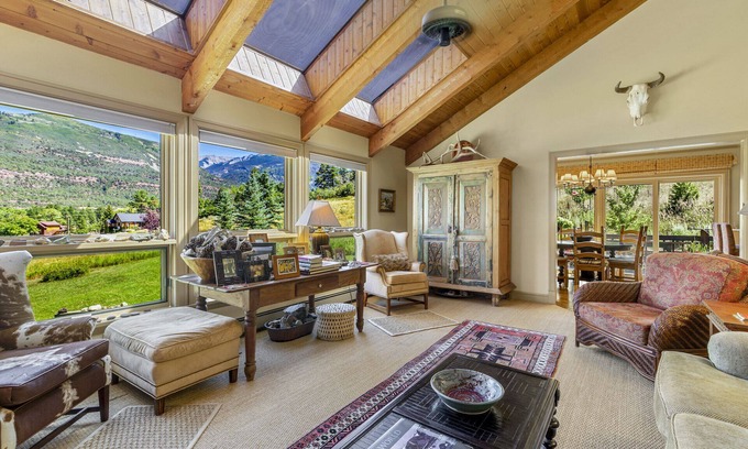 Idlewild Estates House | Serene Retreat - Fire Pit - Great Views - Air Conditioning! STR2024-085