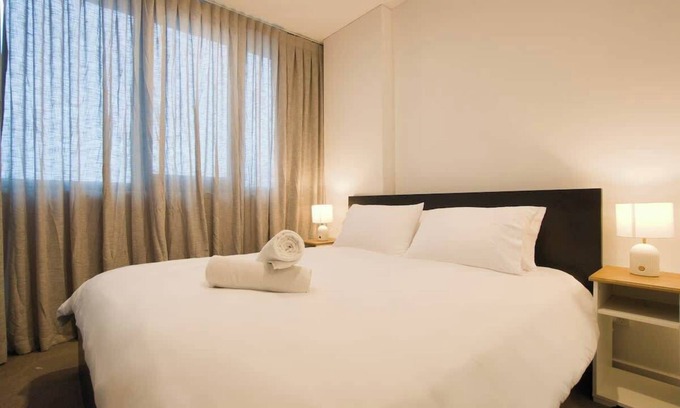 Adelaide Central Business District Apartment | Serene Stay - 1BR Apt with Pool, Gym, Steam & Sauna