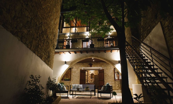 Vouni Villa | Serenity Garden View Suite