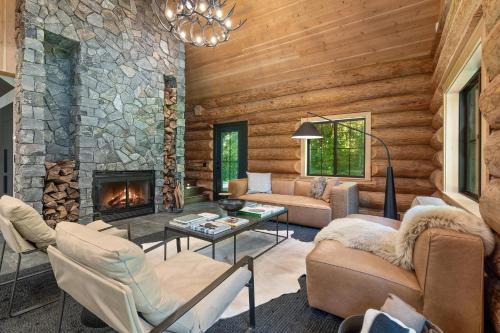 Deming House | Service Fee Nightly