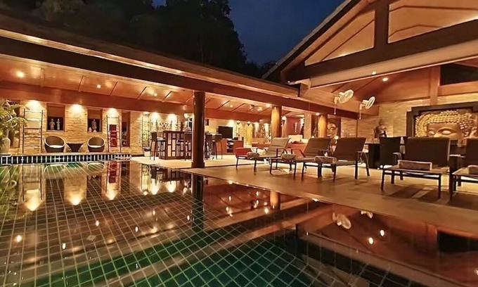Kamala Bed & Breakfast | Serviced Luxury 9-17 Bedroom Pool Villa with Private Chef , Kamala Beach Phuket,