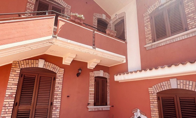 Melfi Bed & Breakfast | "Set in a beautiful natural setting and surrounded by lush gardens."