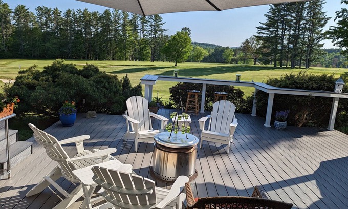 Elkins House | Shaker Bear Guest House- Sleeps 6: 1 King bed, 1 Queen & 2 twins, 2 Full bath's
