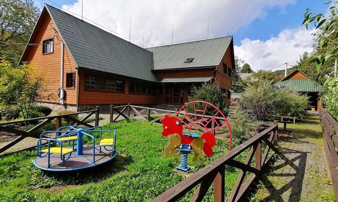 Yasinya Hotel | Shale Verba