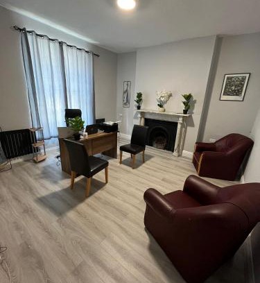 Cork House | Shamrock Inn