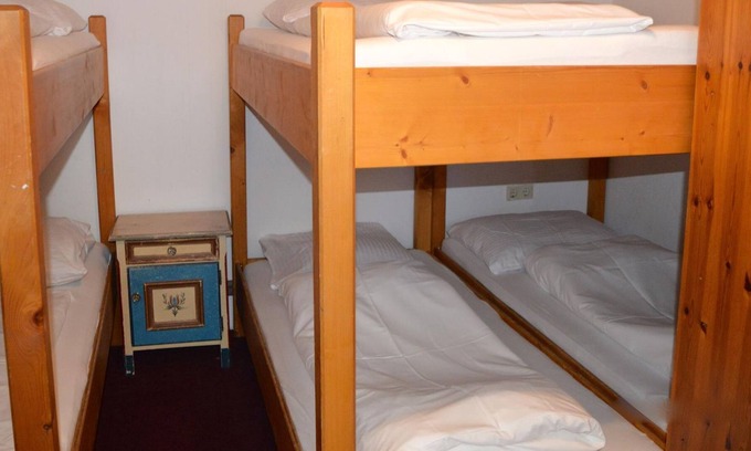 Mandarfen Cabin | Shared room with shared bathroom - Pitztaler Schihütte