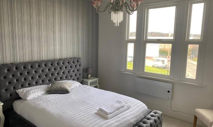 Sheffield Apartment | Sheffield - New York Apartment