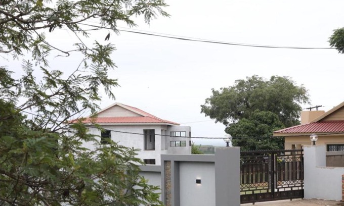 Jozini House | Shengelezi Guest House