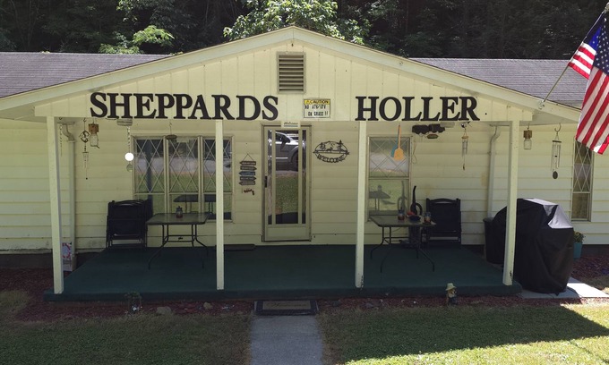 Dingess House | Sheppard's Holler: Your WV Adventure Home