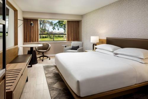 Dorval Hotel | Sheraton Montreal Airport Hotel
