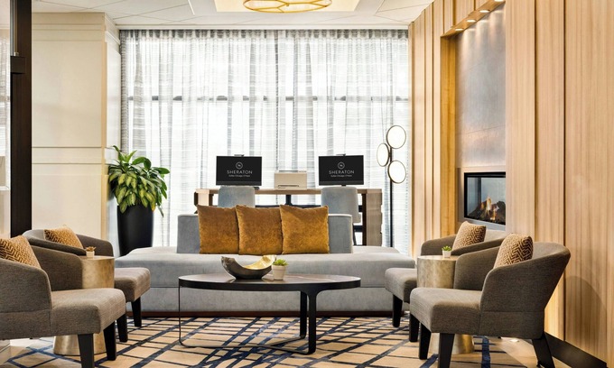 O'Hare Hotel | Sheraton Suites Chicago O'Hare