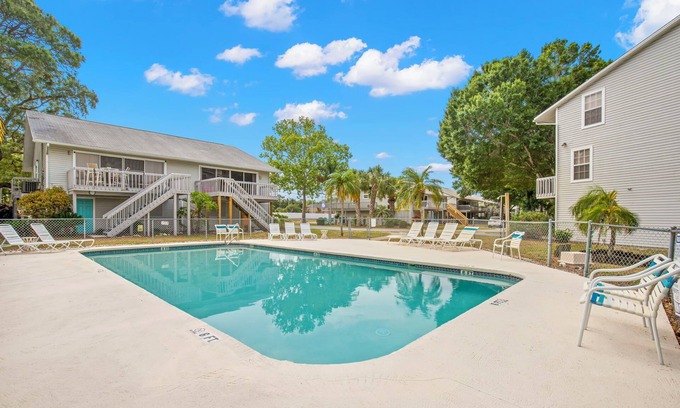 Palm Harbor House | SHERWOOD LAKES UNIT A ON THE PINELLAS TRAIL AND CLOSE TO BEACH