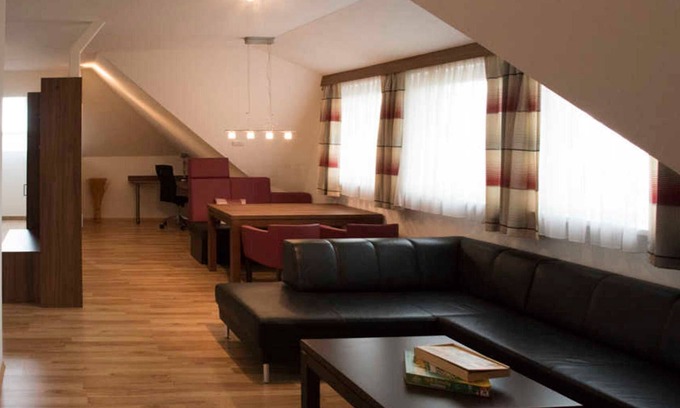 Sankt Ulrich im Muhlkreis Apartment | Shettland pony paddock - Langs Wirtshaus