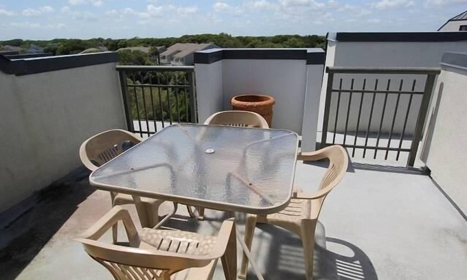 Isle of Palms Condo | Shipwatch 405a by Wild Dunes, Oceanfront Condo