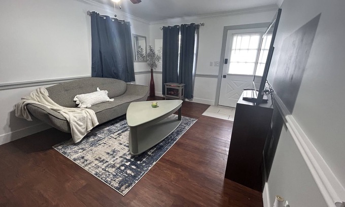 Ranson Apartment | Short term 1bdrm apartment