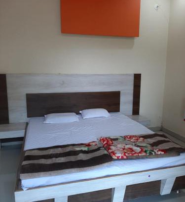 Hingoli Hotel | Shri Krupa Bhakta Niwas & Lodging