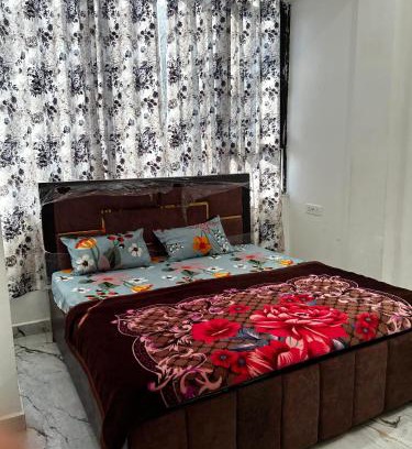 Mathura Hotel | Shri prabhu dham- Near Prem Mandir