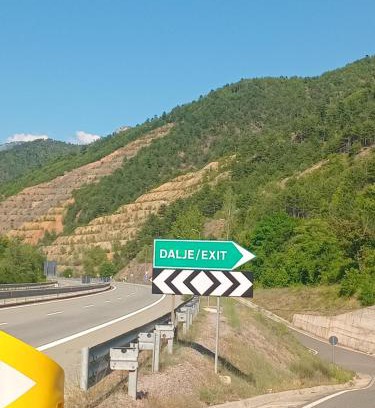 Sakës Other | Shtepia e Bardhe