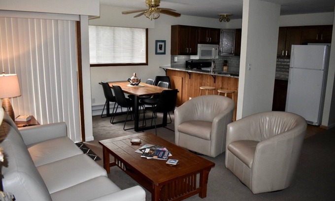 Keystone Condo | Shuttle Bus. Picturesque. King Bed. Updated. Parking