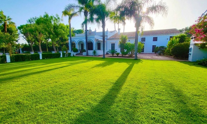 Manises Villa | Siente el alma de España en Villa Paula