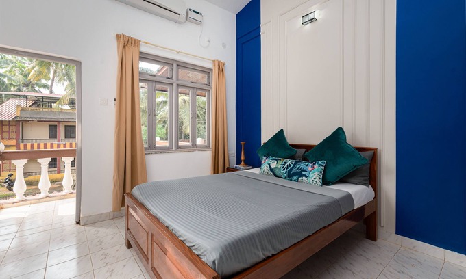 Gauravaddo Villa | Siesta by the Sea - 2 minutes walk to Candolim Beach