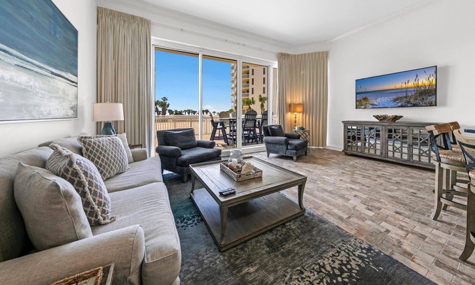 Fort Walton Beach - Destin Condo | Silver Shells St. Croix 206 | Massive Balcony, Gulf Views + Resort Access