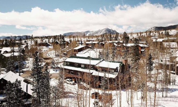 Wildernest House | Silverthorne Cabin with Hot Tub and Forest Access