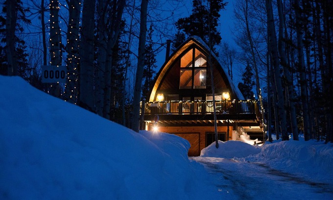 Wildernest Cabin | Silverthorne Cabin-Glamping on Steroids-Summit Cty House Wildernest Mesa Cortina