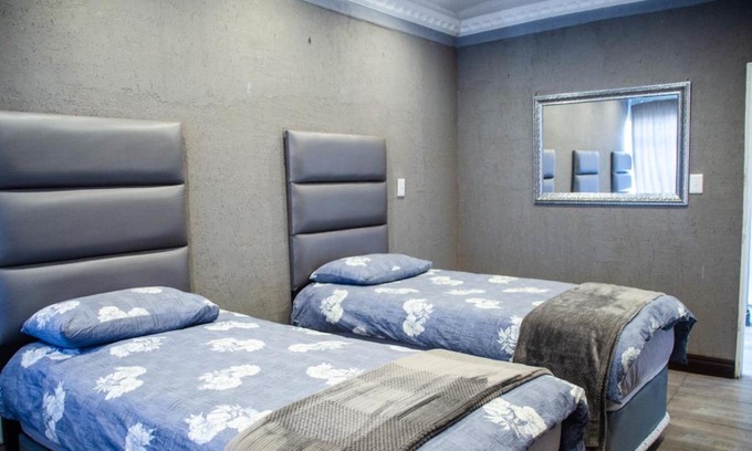 Alabama House | Simunye Guest House