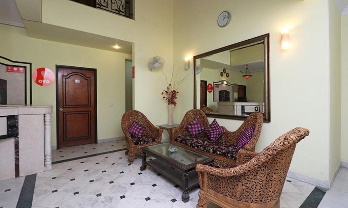 DLF Phase 3 Hotel | Singh Suites