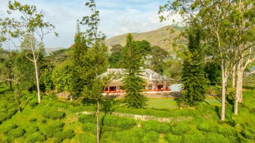 Valparai House | Sinna Dorai's Rotti Kadai Bungalow