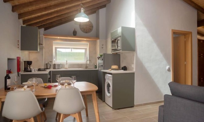 Linho House | Sintra-Riviera by Interhome