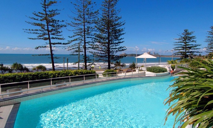 Mooloolaba Apartment | Sirocco 201 by G1 Holidays - Large Five Bedroom Beachfront Apartment in Sirocco Resort