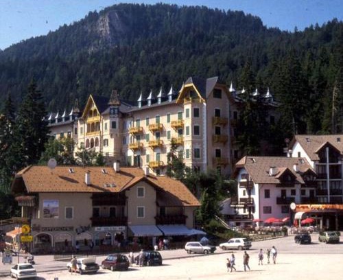 Ronzone Apartment | SISSI MENDEL Residence