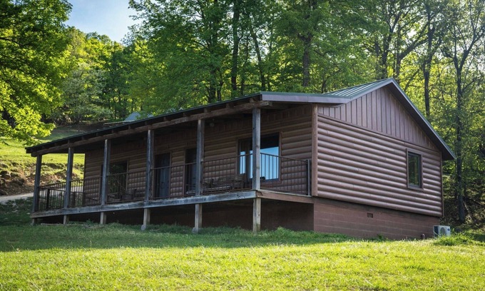 Mt. Sherman Cabin | Sitting Bull Cabin - Cozy Lodging at Horseshoe Canyon Ranch