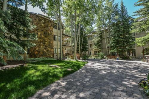 Mountain House Apartment | Ski In 3 Bedroom At Chateaux Dumont Keystone
