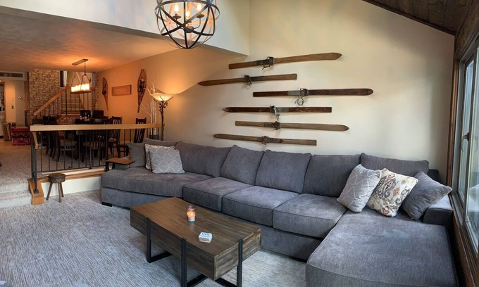 Seven Springs Condo | Ski In/Ski-Out Condo-Completely Renovated