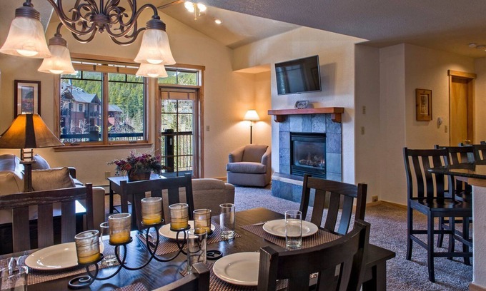 Four O'Clock Cabin | Ski-In/Ski-Out Luxury at Grand Timber Lodge – Breckenridge, CO