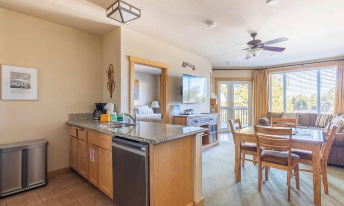Mammoth Lakes Condo | Ski in ski out with views, year round pool, spas & gym! Sleeps 6