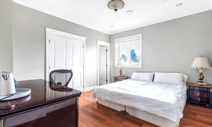 Shaughnessy House | Ski Lover's 1-bedroom Suite A in Vancouver
