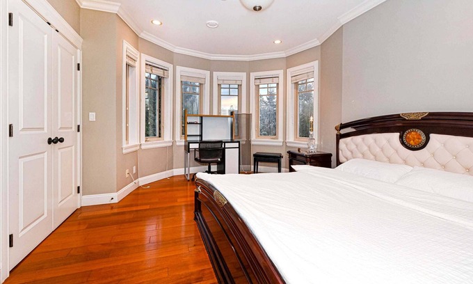 Shaughnessy House | Ski Lover's 1-bedroom Suite B+C in Vancouver