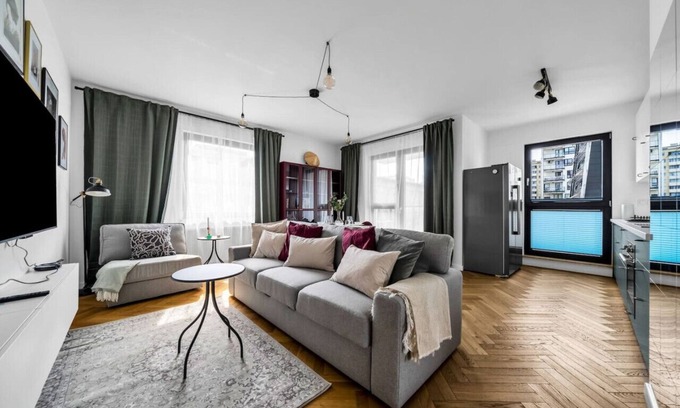 Wola Apartment | Skierniewicka Apt - Parking, Workspace, Balcony - by Rentujemy