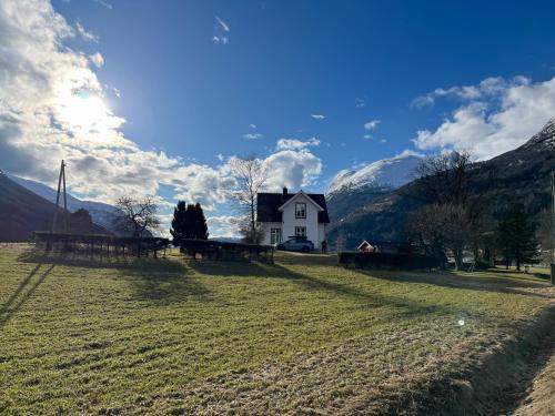 Mindresunde House | Skogly - det gode livet på landet