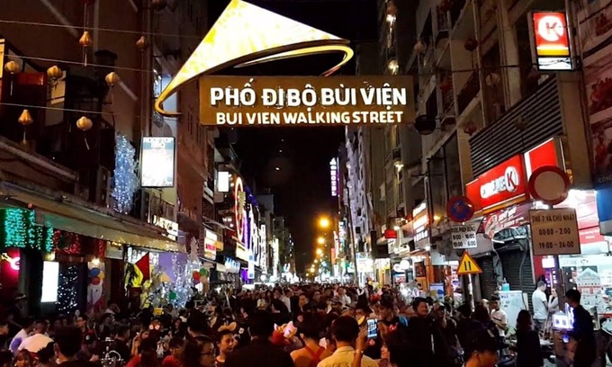 Downtown Ho Chi Minh City House | Sky House Homestay