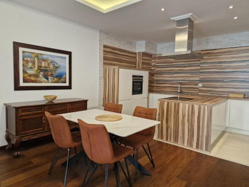 Maini Apartment | SkyAprt77m Jacuzzi